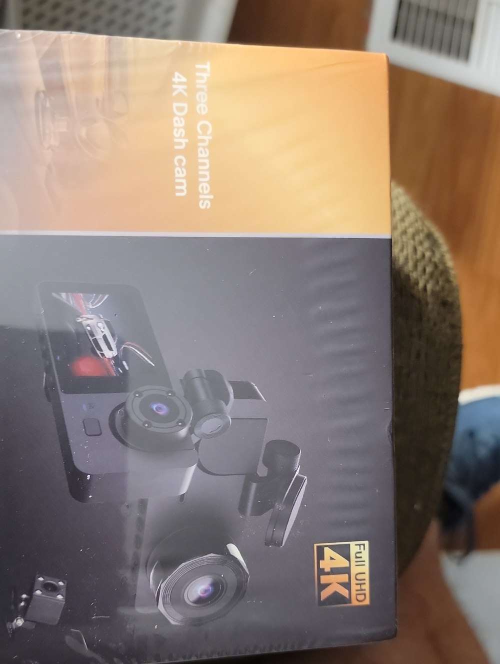 Source Unknown Black 4K Three-Channel Dash Cam